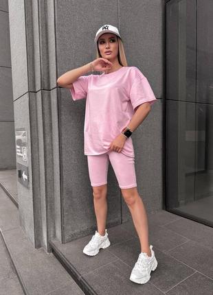 Женский розовый спортивный костюм с шортами3 фото