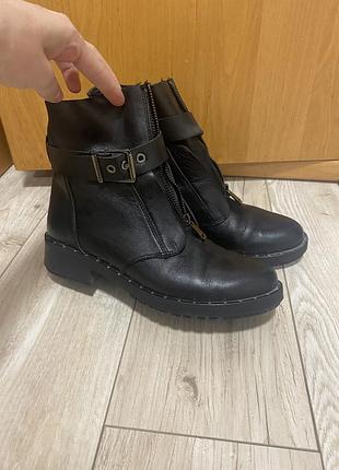 Ботінки 38р