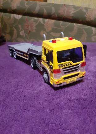 Игрушка wenyi машина инерционная трейлер тягач 1:16 звук, свет