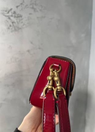 Маленькая лаковая красная сумка сумочка клатч на плечо в стиле coach