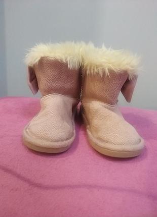 Угги розовые 2