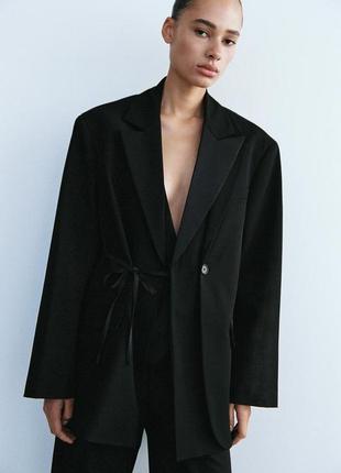 Оверсайз двобортний блейзер із подвійними лацканами