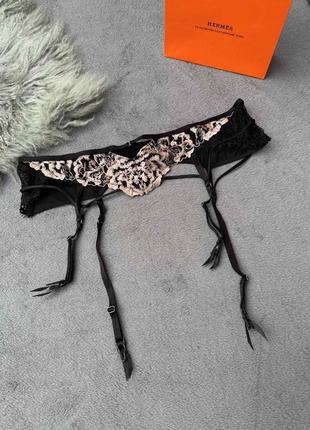 Пояс для панчіх ann summers