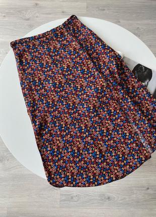 Urban outfitters макси юбка в цветочный принт юбка длинная меди