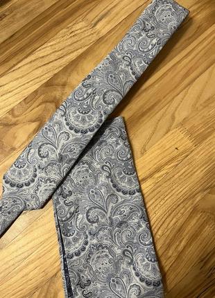 Мужской галстук с платком