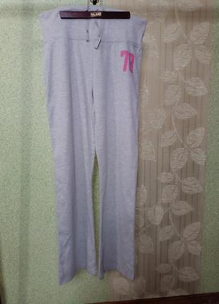 Спортивные брюки