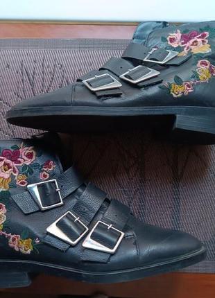 Напівчобітки zara