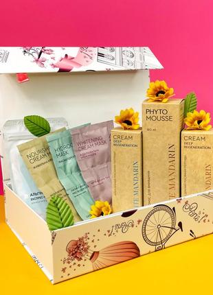 Подарунковий набір косметики для коханої по догляду за обличчям beauty face