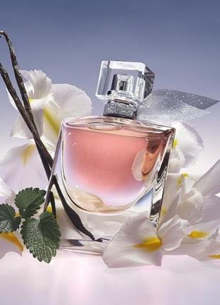 Парфумована вода lancome la vie est belle 30 ml.