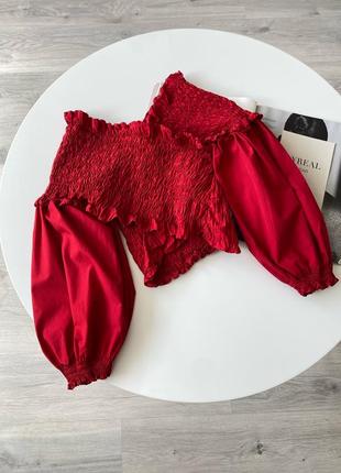 Zara червоний топ резинка з обʼємними рукавами блуза
