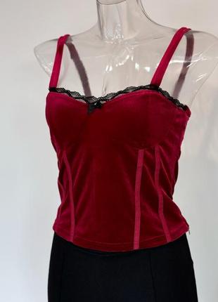 Майка в бельевом стиле