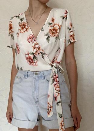 Топ в квітковий принт new look