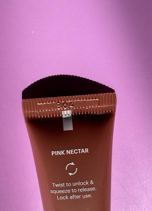 Румяна zoeva velvet love highlighting blush