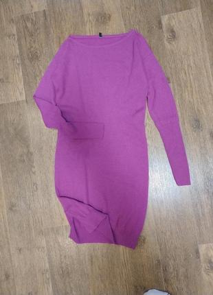 Стильное шерстяное платье длина миди benetton