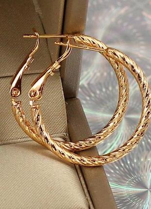Серьги кольца хuping jewelry крученый жгут 2.5 см золотистые