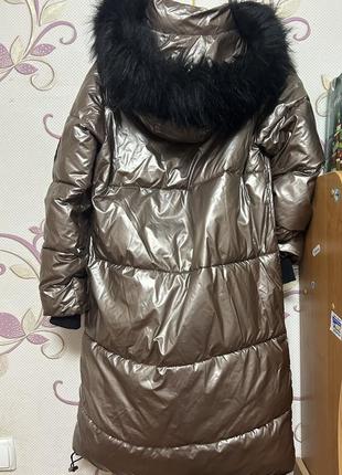 Зимова жіноча куртка