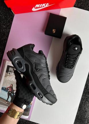 Жіночі кросівки nike air max tn plus grey