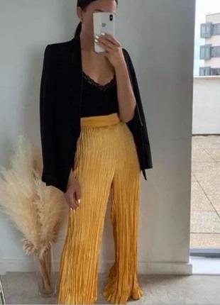 Zara плессировка