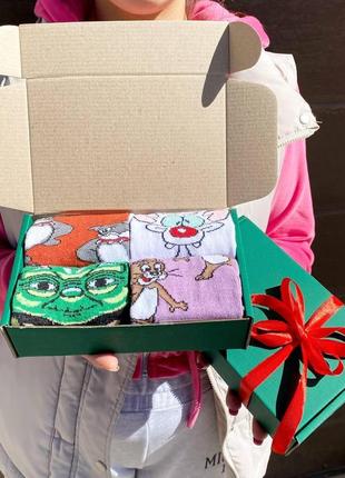 Набір жіночих мультяшних шкарпеток 36-41 4 пари у коробці та із стрічкою|швидка доставка|