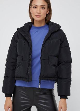 Укорочений пуховик pepe jeans