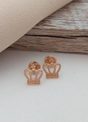 Серьги вкрутки золотые короны без камней 1.02