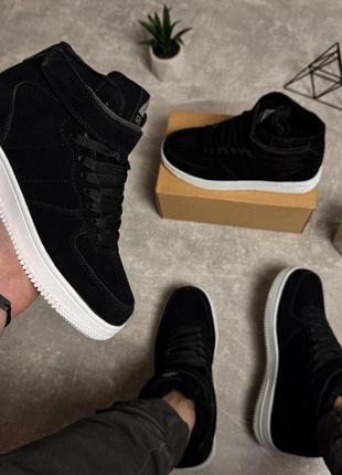 Мужские, зимние кроссовки.