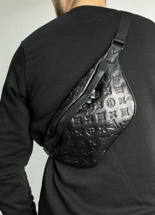 Сумка бананка louis vuitton bumbag black embossing leather