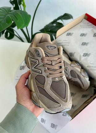 New balance 9060 beige/brown