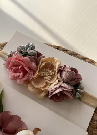 Повʼязка квіти на голову віночок2 фото
