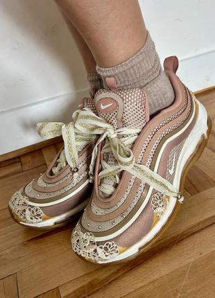 Кроссовки nike нереальной красоты