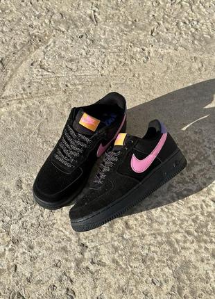 Жіночі кросівки nike air force 1 lv8 2 'black pollen rise'