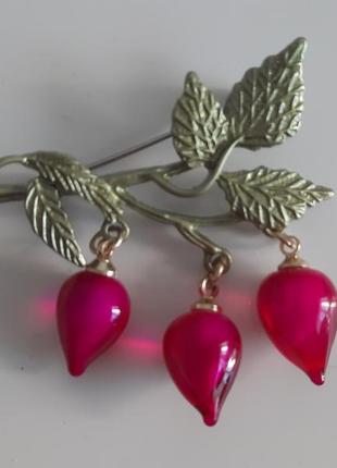 Брошь ягодки. vintage jewelry.