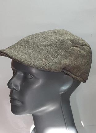 Кепка 12.151.01 лето-осень. материал – серо-коричневое меланжевое сукно с саржевой подкладкой.