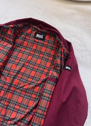 Бомбер, харік lonsdale