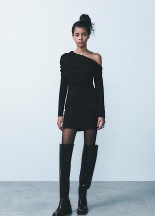 Короткое черное асимметричное платье zara new