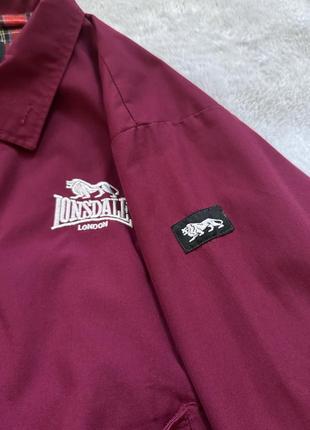 Бомбер, харік lonsdale