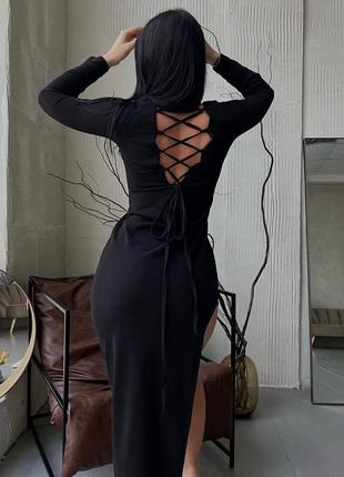 Платье черное с красивой спинкой