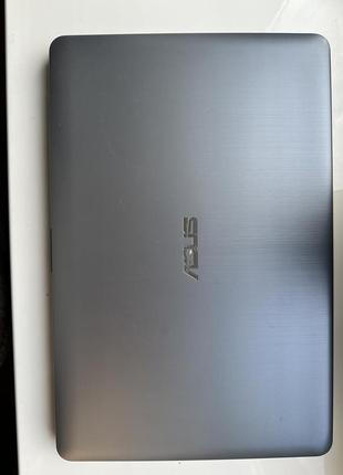 Ноутбук asus