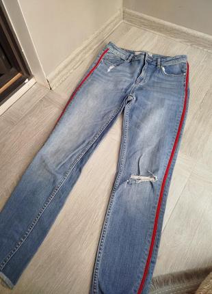 Джинсы скинни