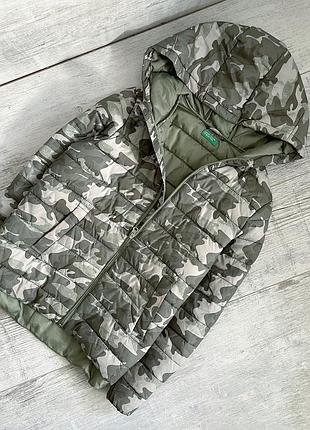 Куртка на мальчика деми теплая benetton
