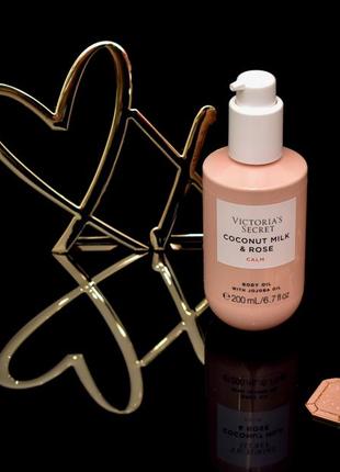 Ароматна олія для тіла victoria's secret із колекції natural beauty.