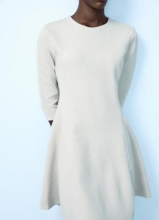 Контрастна сукня zara