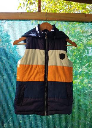 Дуже класна та зручна жилетка 128