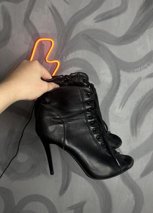 Взуття для high heels, 10 см, 38 розмір. б/в