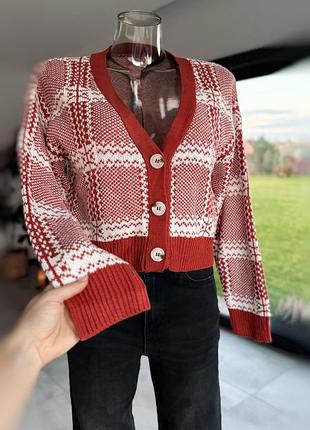Кардиган на ґудзиках вкорочений,светр