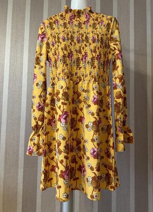 Новое! платье резинка в цветочный принт glamorous
