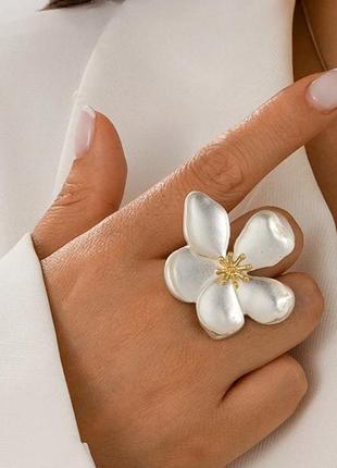 Каблучка з квіткою, каблучка з великою квіткою, каблучка з квіточкою, колечко з квітами, кільце, срібло, прикраса, подарунок