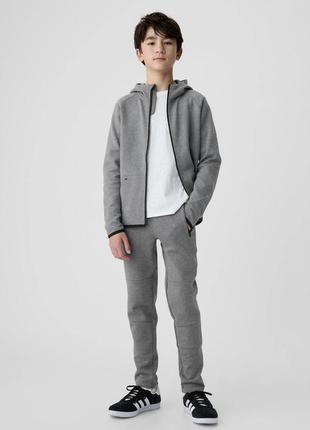 Дитячий спортивний костюм для хлопчика gap розмір 6-7 років кофта штани