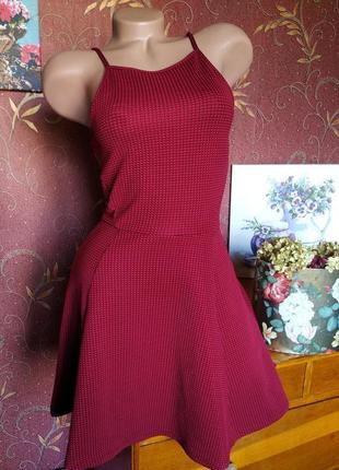 Короткое платье бордовое на бретелях от h&m