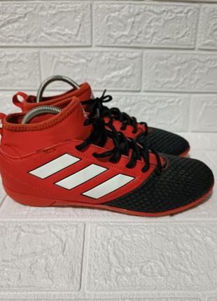 Сороконожки,бутси, футзалки, кросівки для спорту adidas
